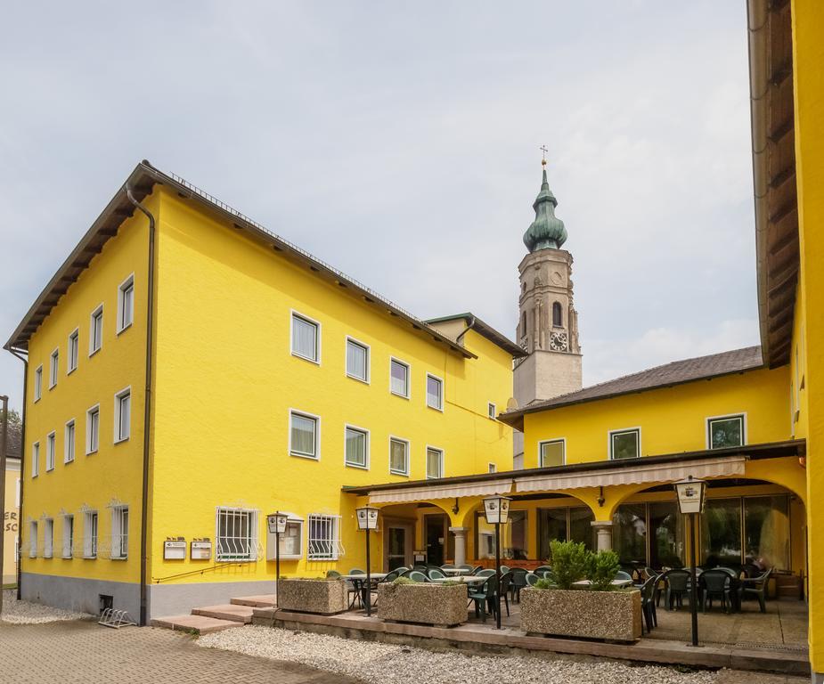 Stiftsgasthof Hochburg Exterior photo